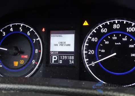 2015 Infiniti Q40 from USA, damaged, VIN JN1CV6APXFM500118